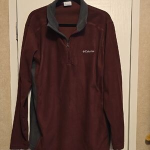 Columbia Men's XL lightweight fleece half zip shirt